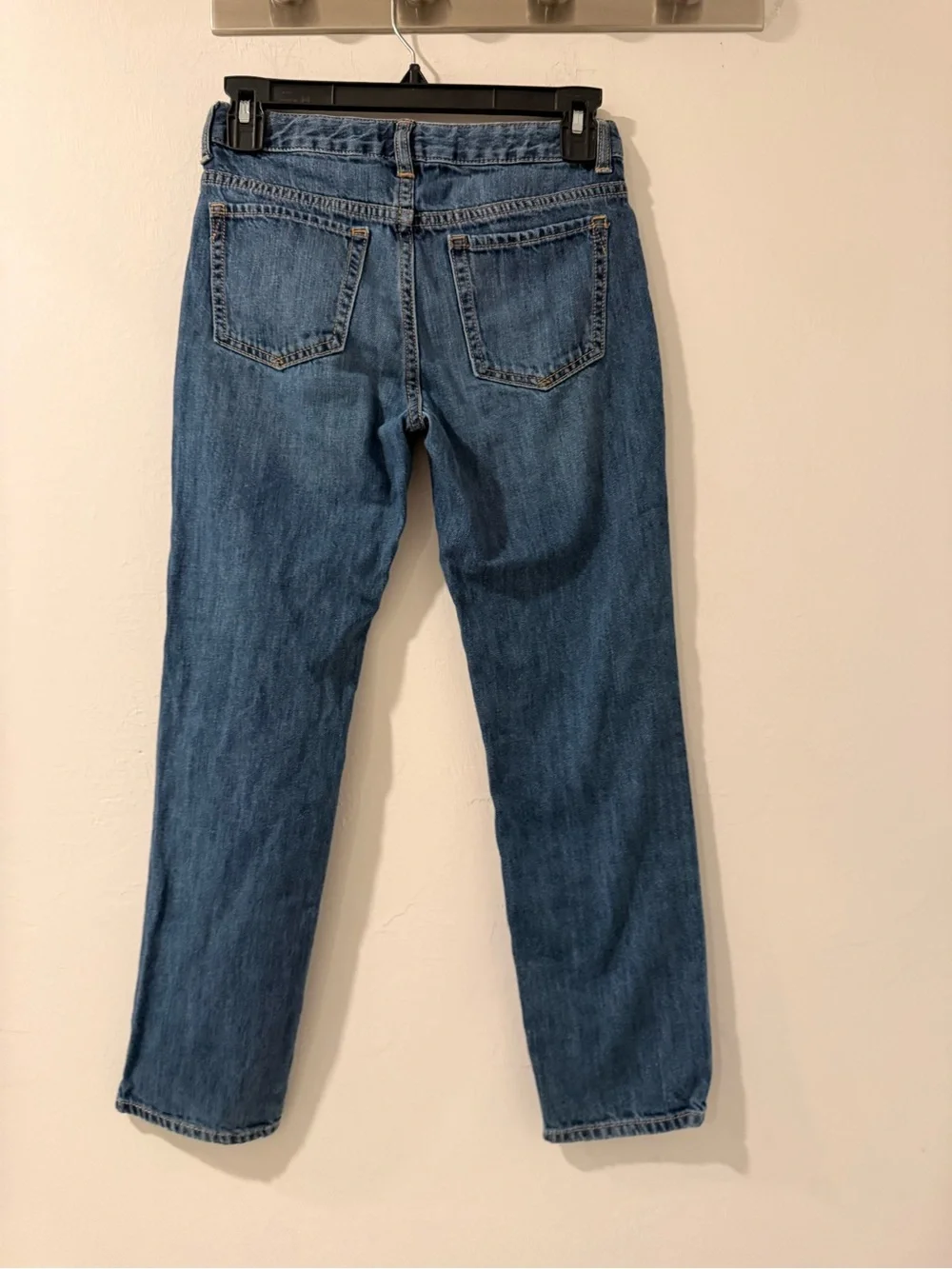 GAP Women’s Medium Blue Straight-Leg Jeans